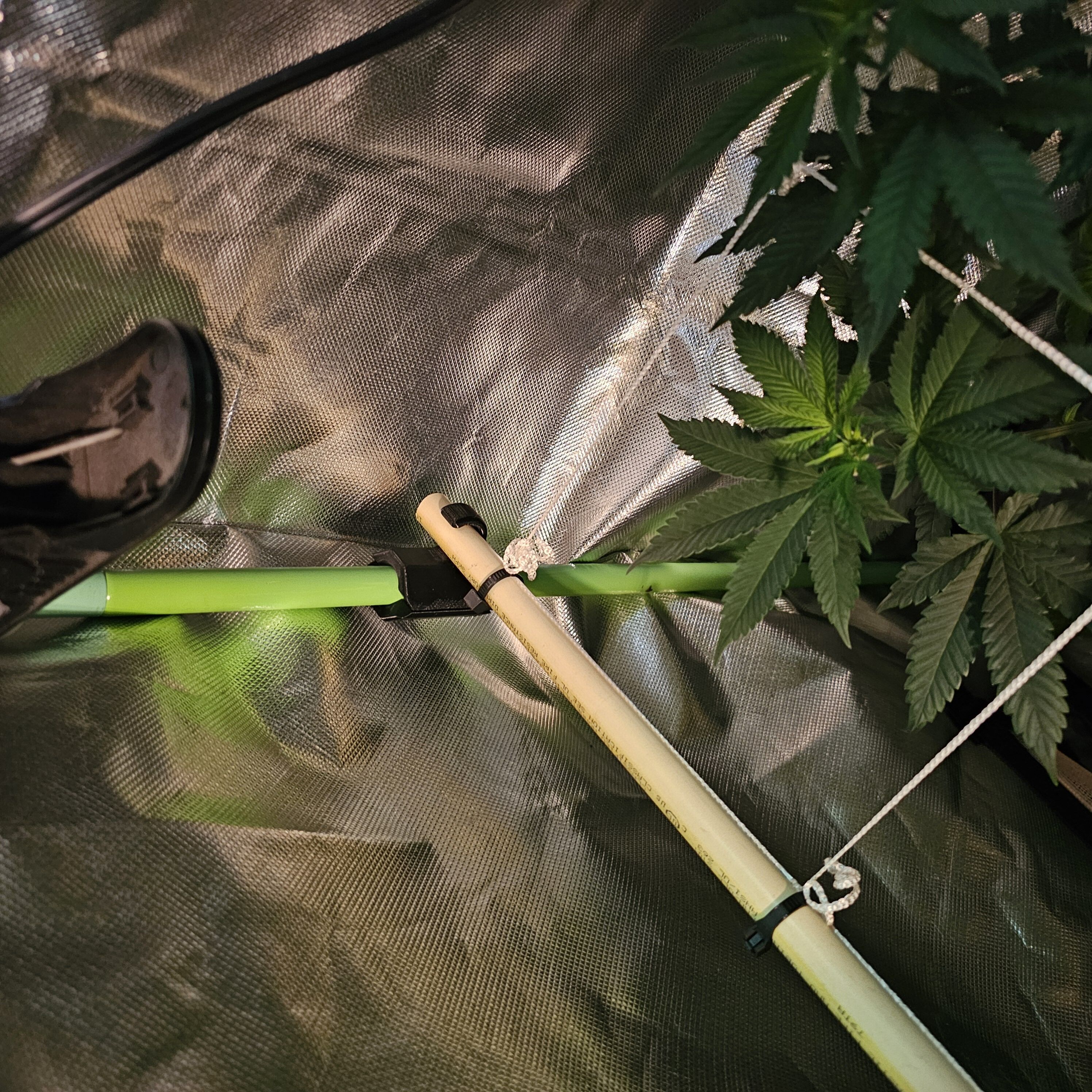 SCROG Net Mounts for Indoor Grow tent 3D print model_3