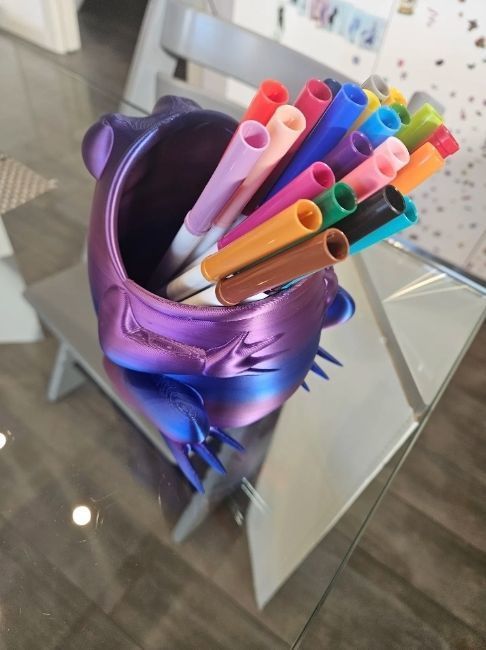 Frog pen holder  3D print model_15