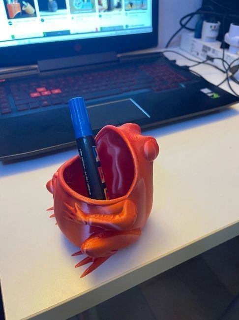 Frog pen holder  3D print model_16