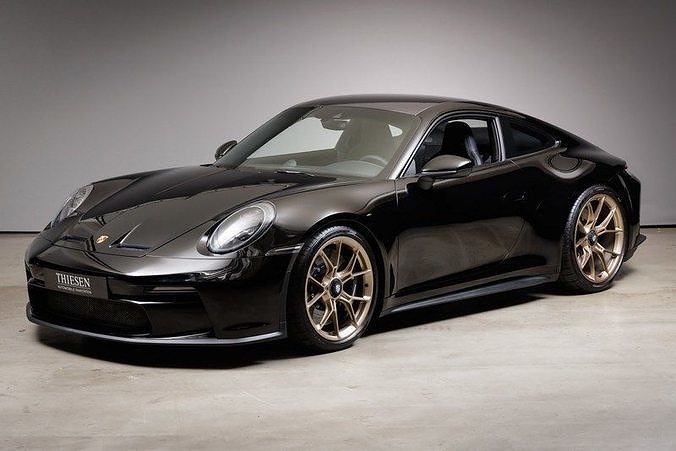 Porsche 911 GT3 Touring 992 RIGGED Free 3D model