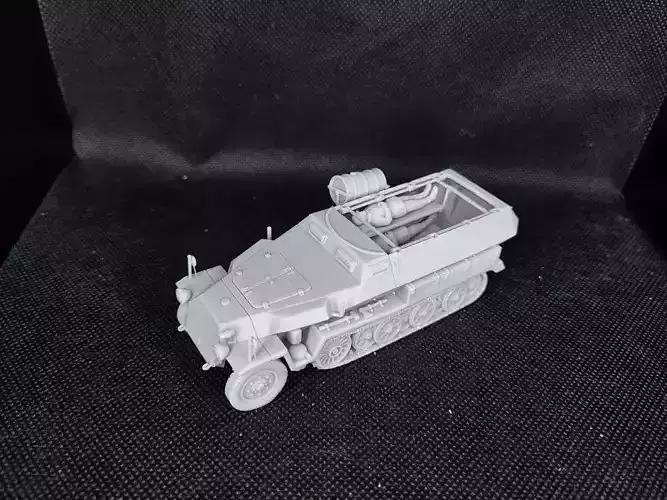 Sd Kfz 251-8 Krankenpanzerwagen - Ambulance