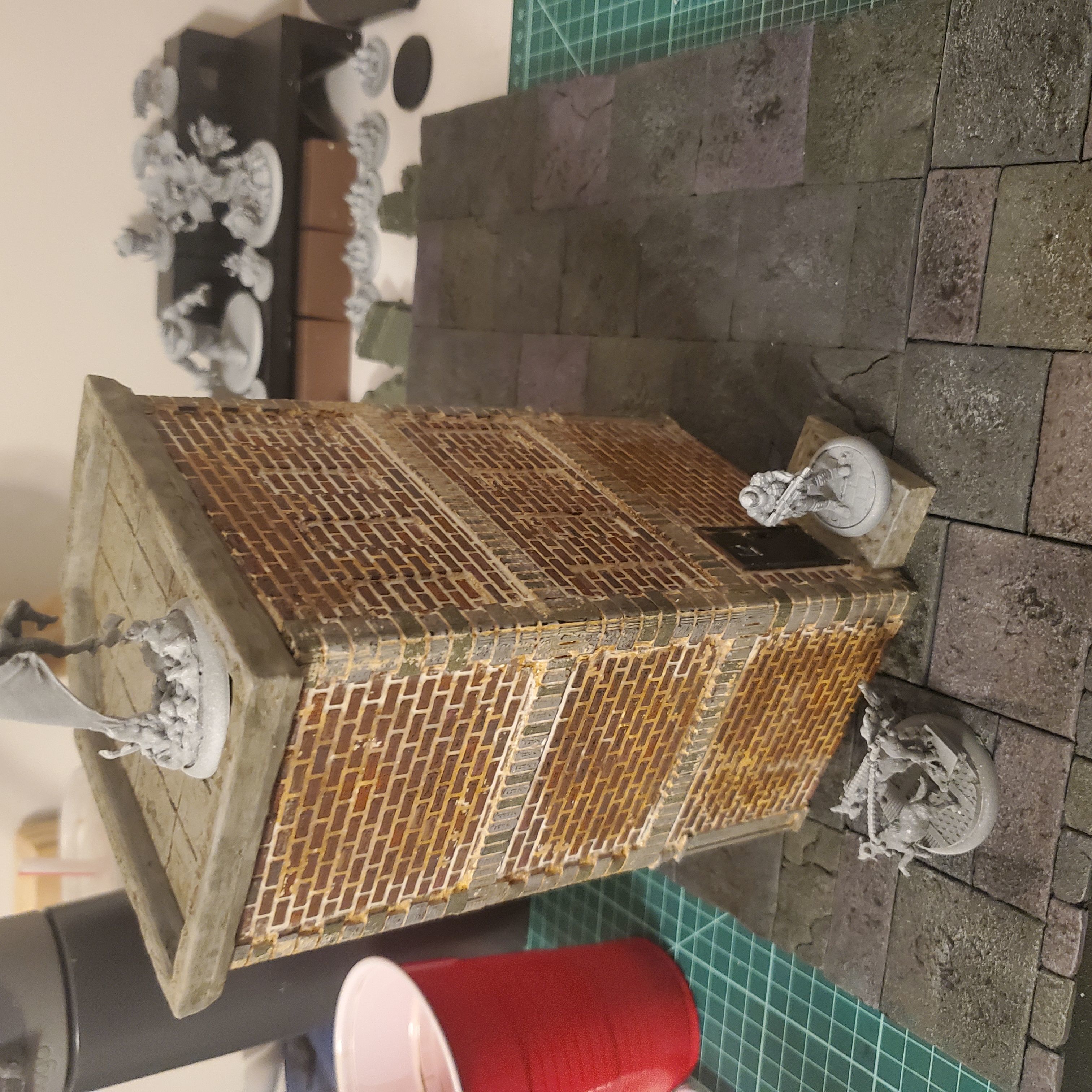 Corner Clinic Wargaming Terrain 3D print model_1