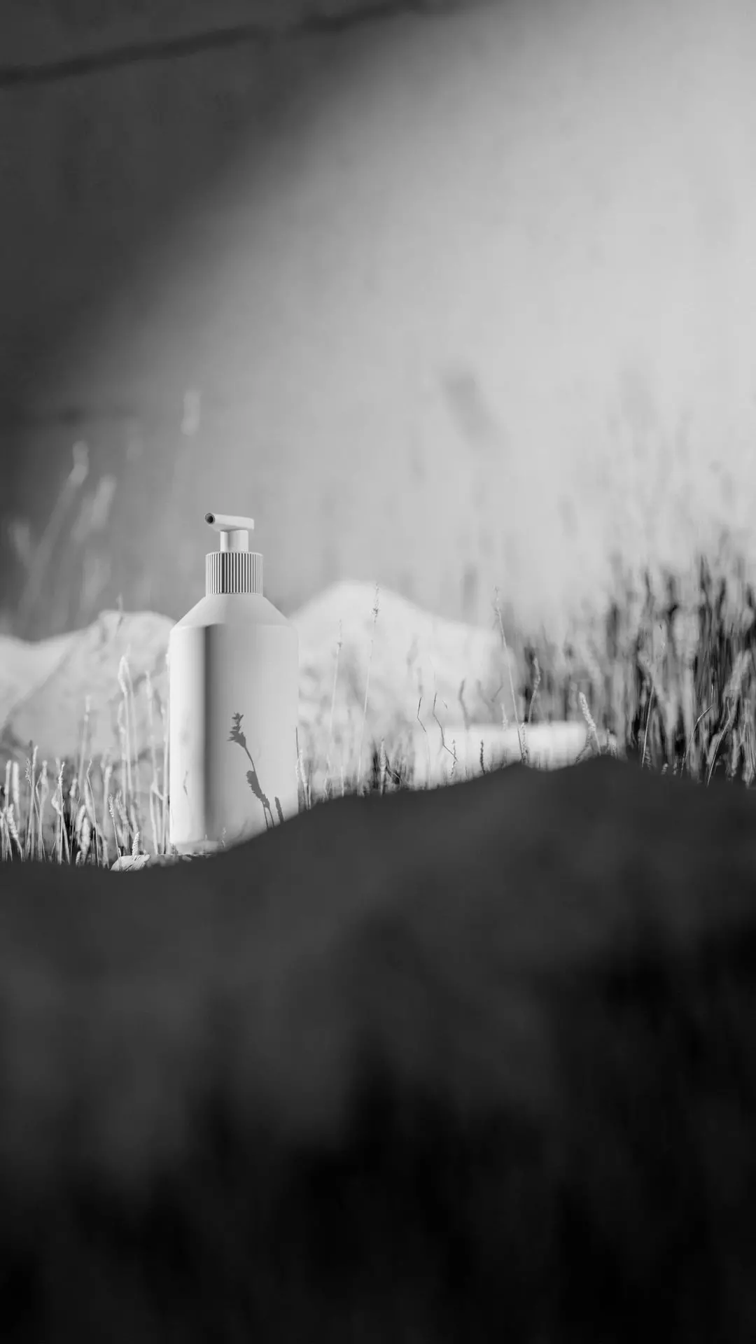 Luxury Beauty Bottle 3D Mockup Low-poly 3D model_32