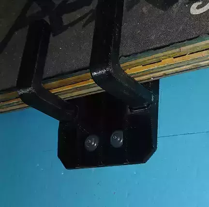 skateboard hanger  