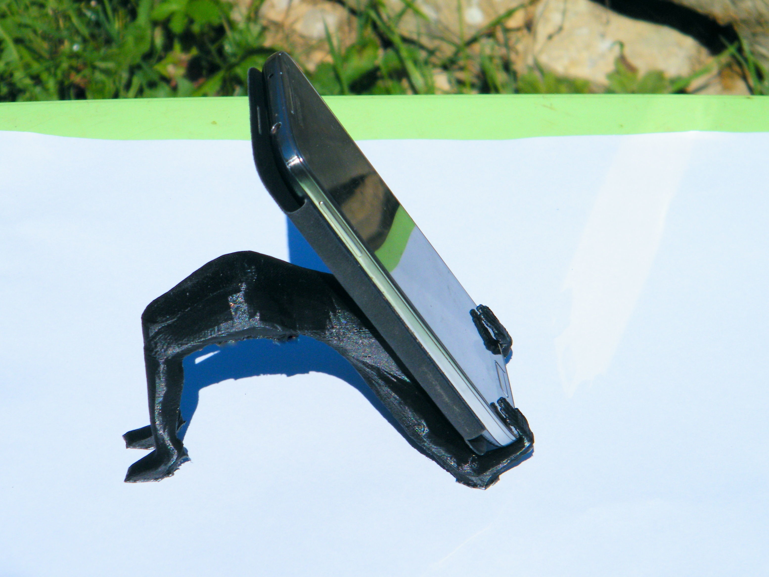 cellphone holder 3D print model_3