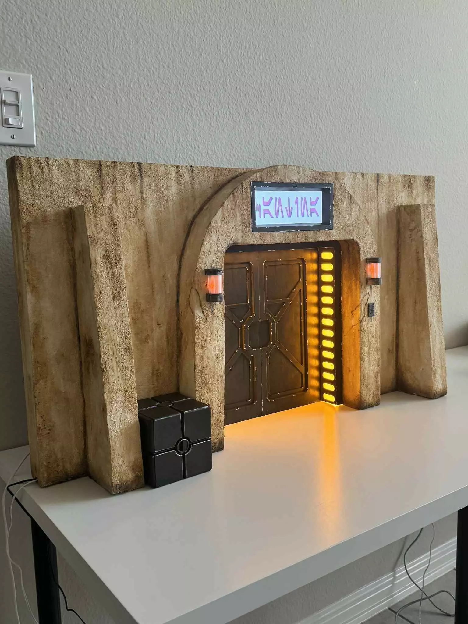 Droid Depot door 1-18 scale Hasbro Kenner 3D print model_12