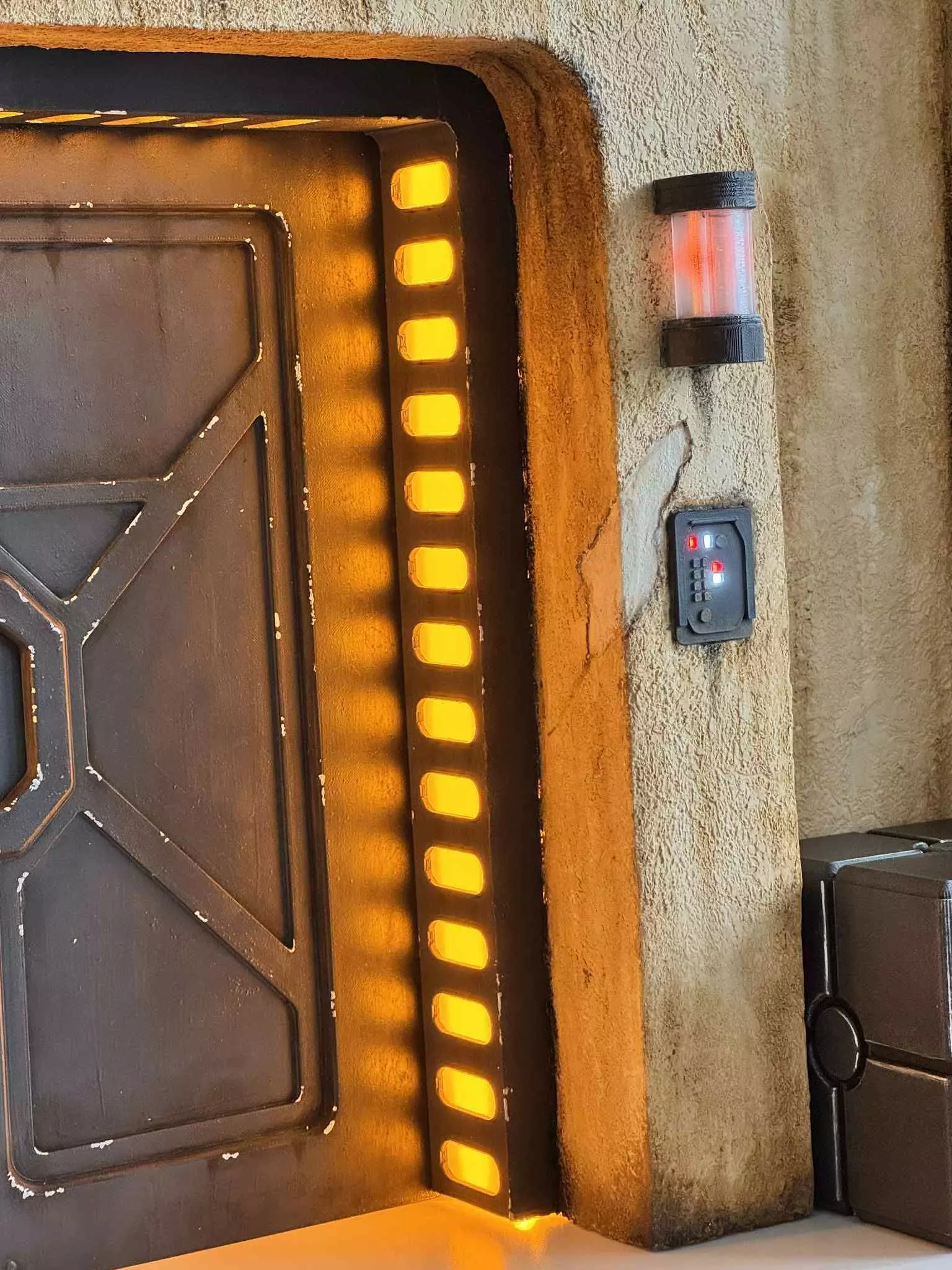 Droid Depot door 1-18 scale Hasbro Kenner 3D print model_17