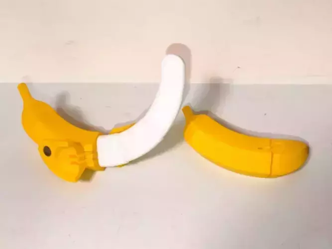Articulated Banana Fidget Toy 3D Model