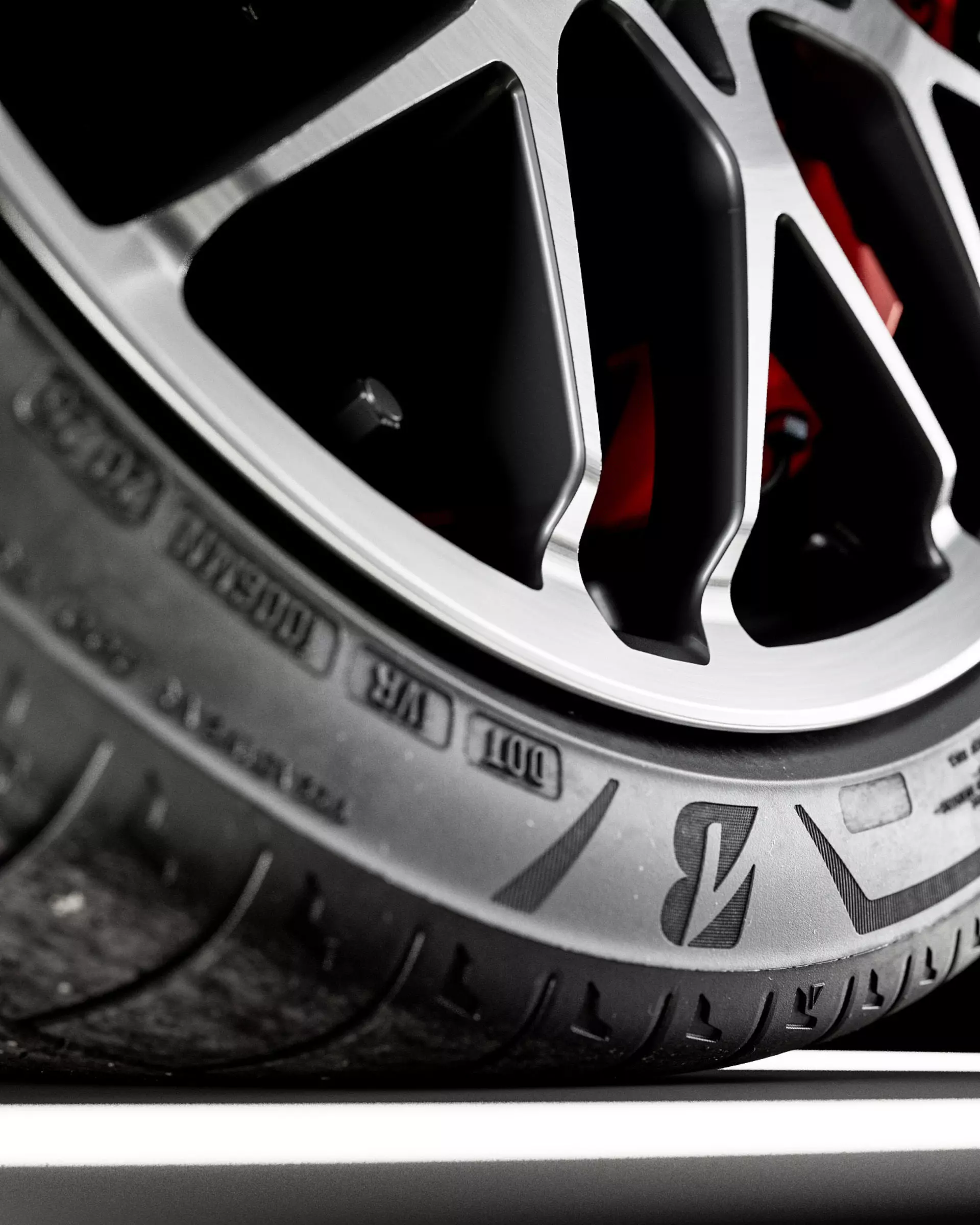 Bridgestone Potenza SPORT EVO 285 35 R19 103Y 3D model_1