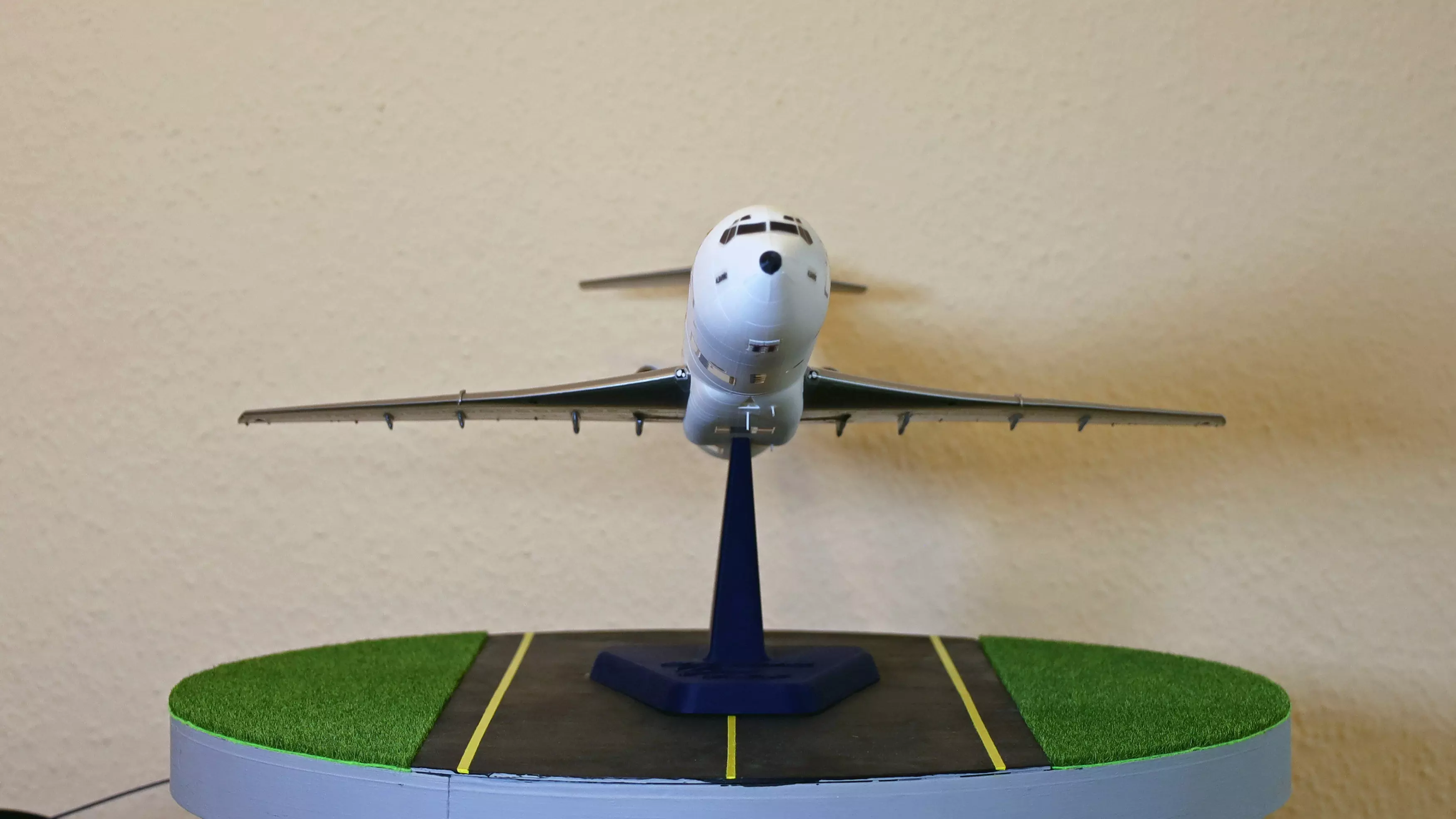 26208 Model kit Boeing 727-200 Up dm 3D print model_4