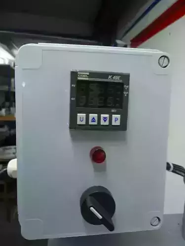 TEMPERATURE CONTROLLER