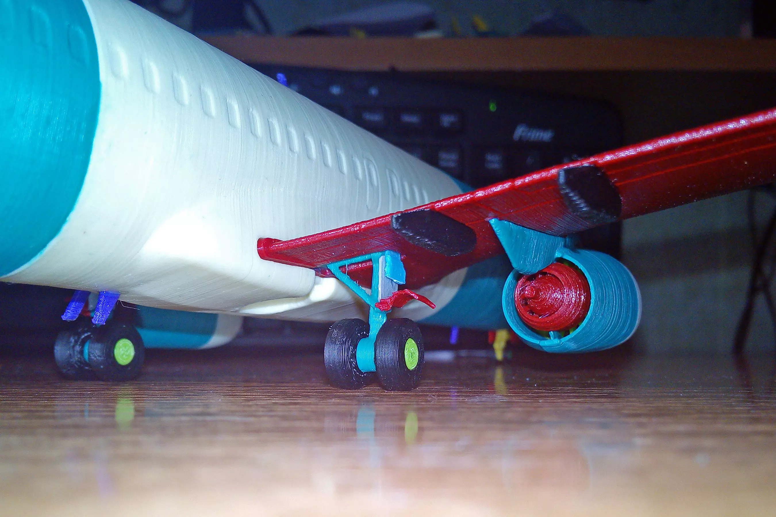 121211 Model kit Boeing 737-800 no Winglet Down 3D print model_12