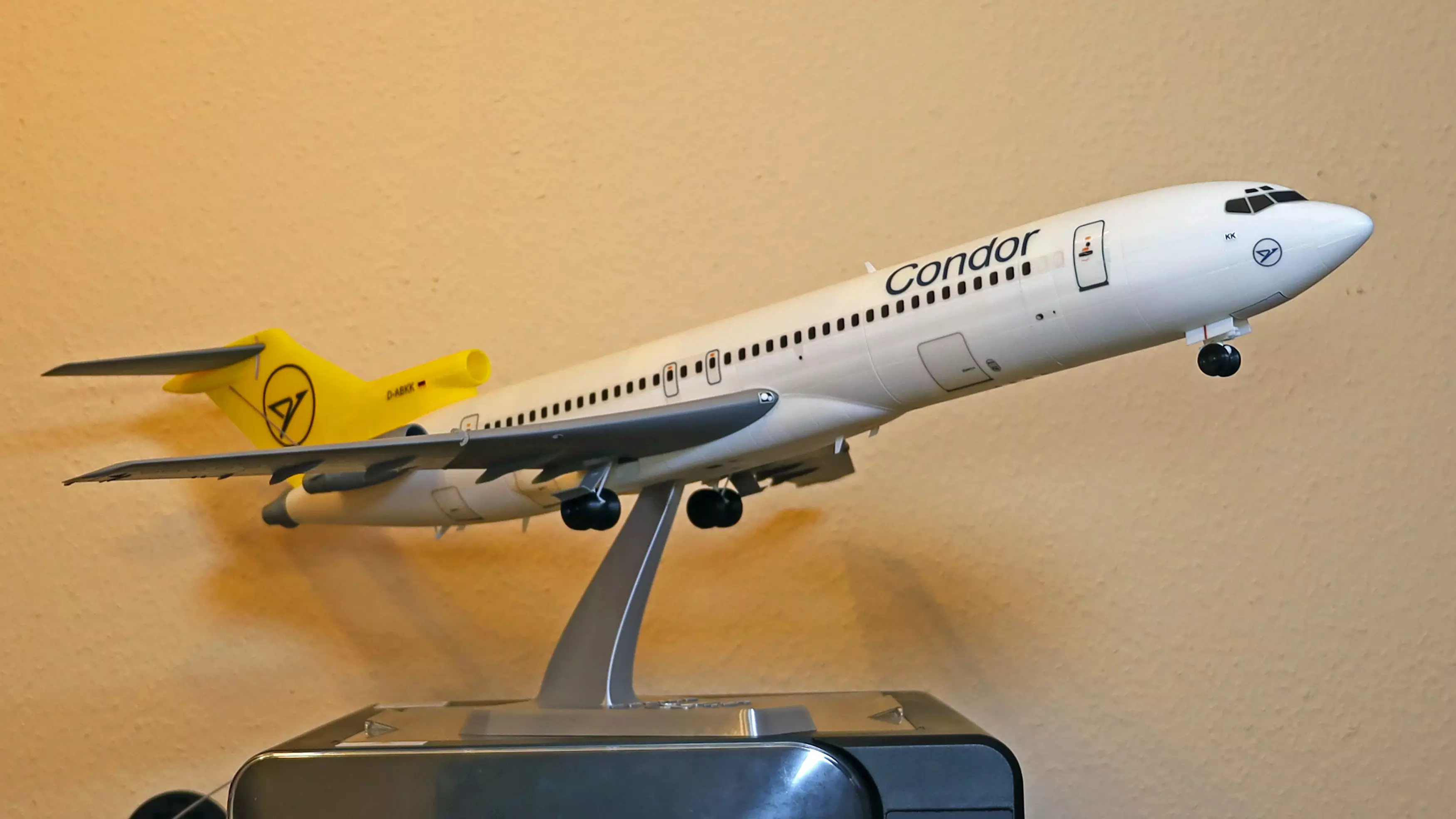 26801 Model kit Boeing 727-200 Down 3D print model_13