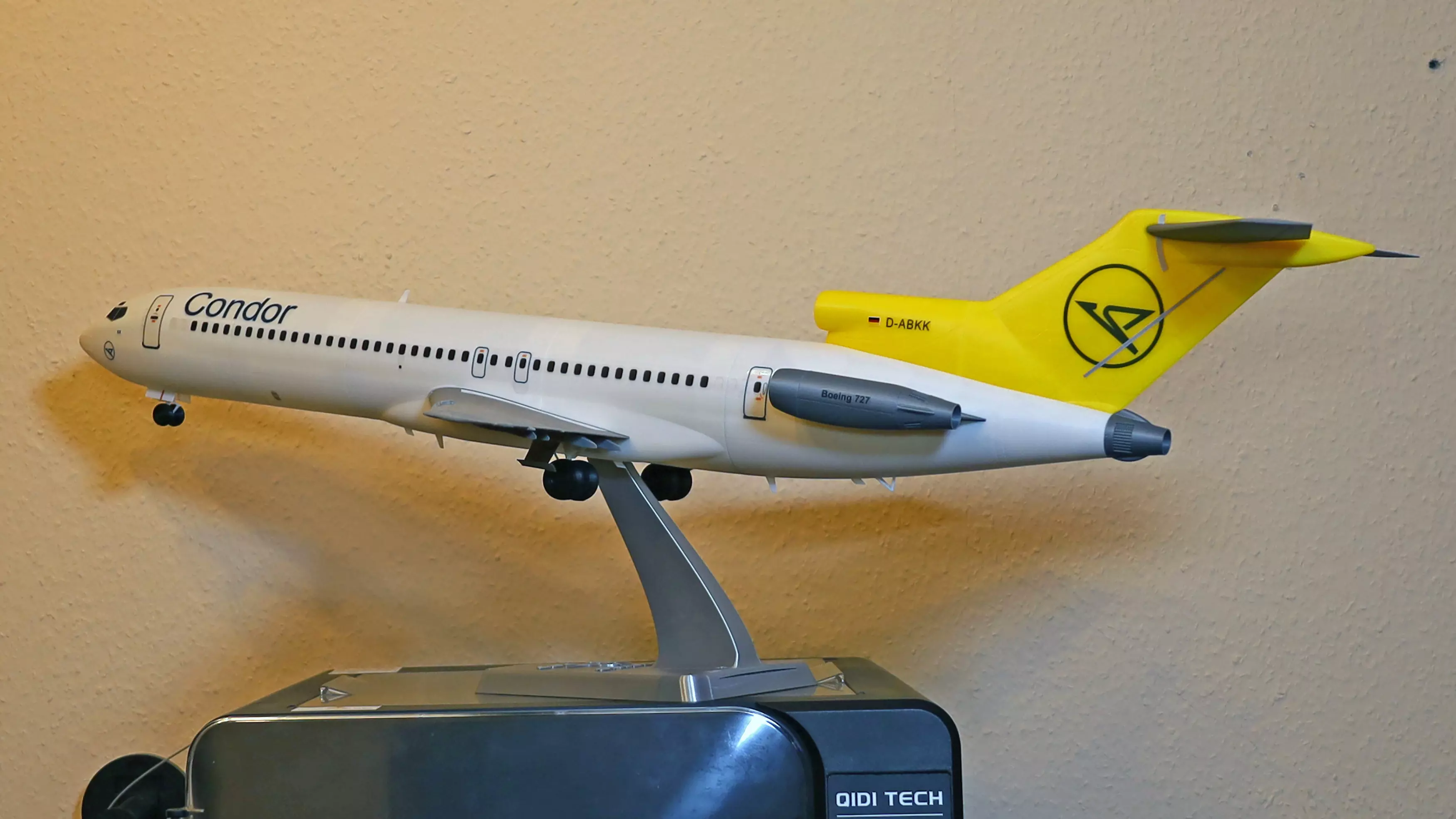 26801 Model kit Boeing 727-200 Down 3D print model_17