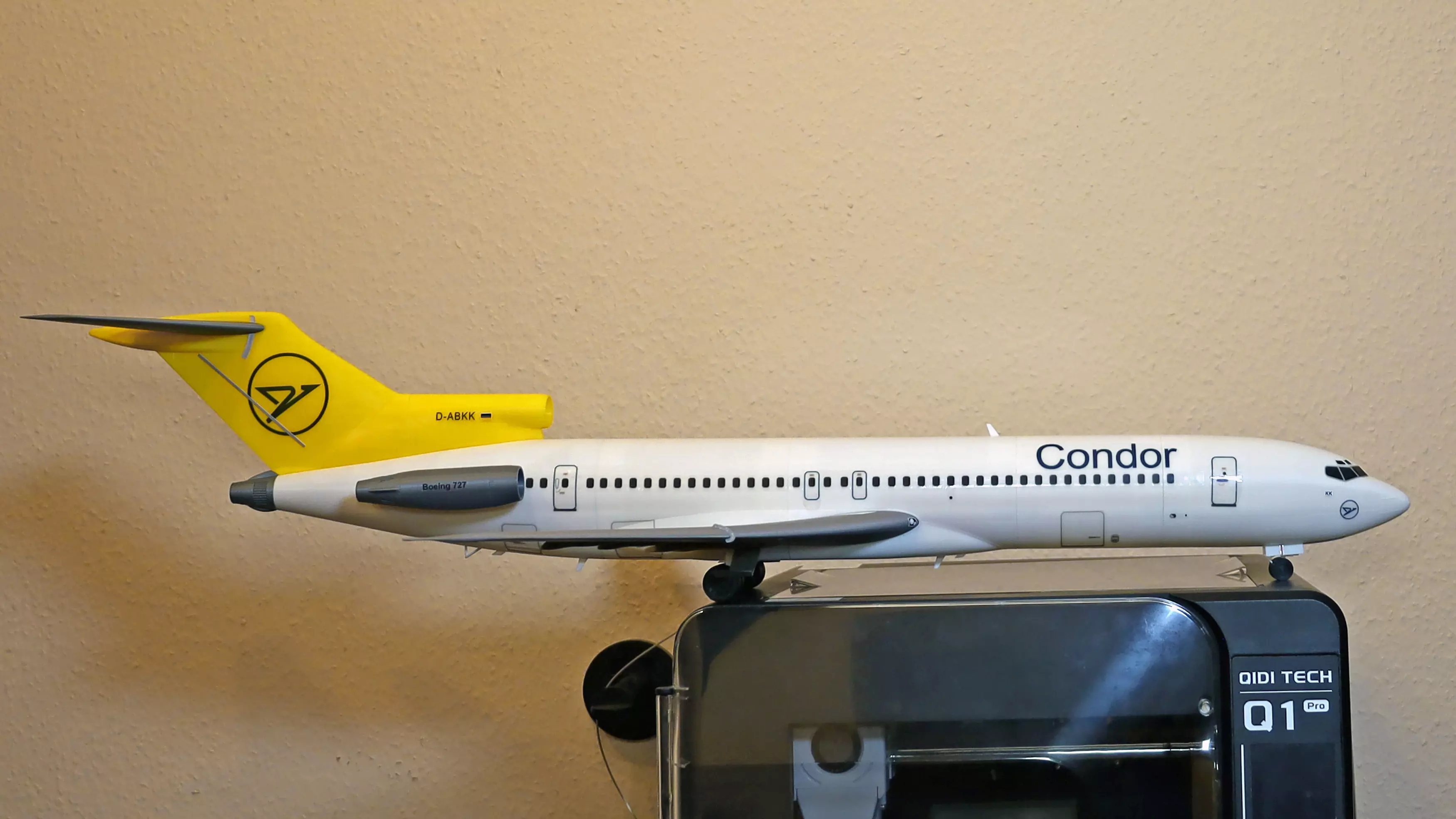 26801 Model kit Boeing 727-200 Down 3D print model_22