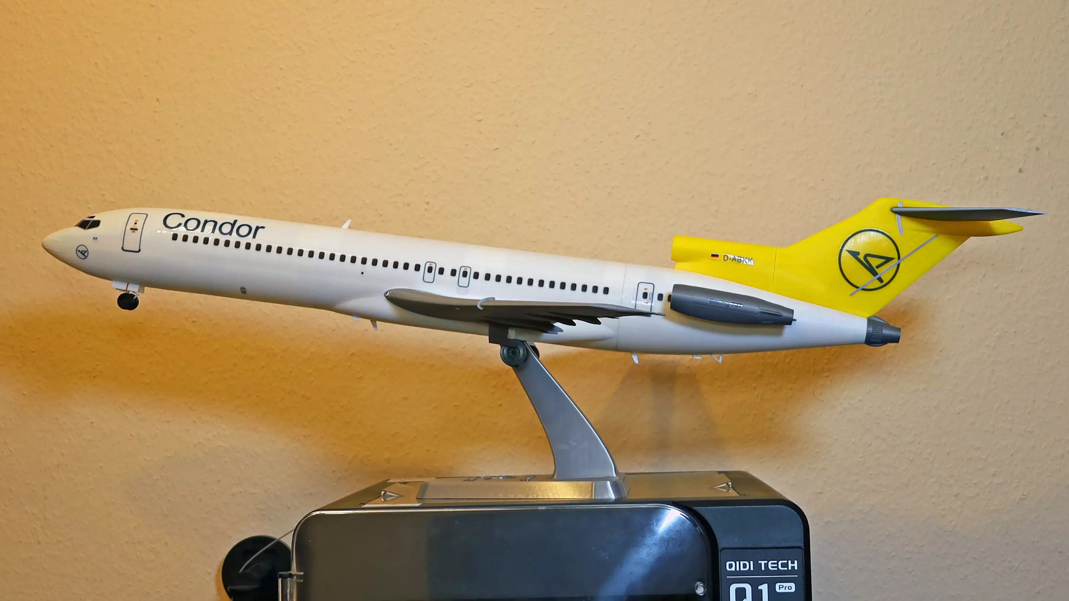 26801 Model kit Boeing 727-200 Down 3D print model_10