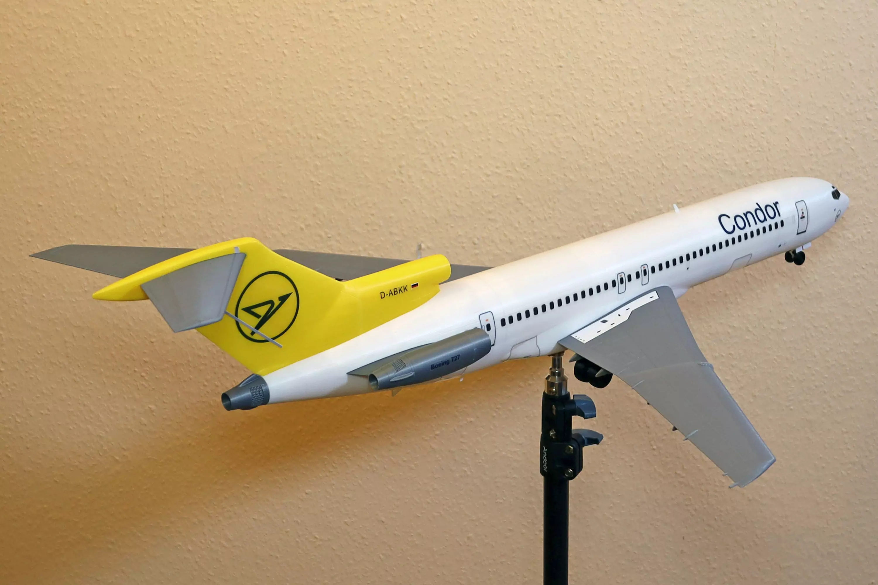 26801 Model kit Boeing 727-200 Down 3D print model_34