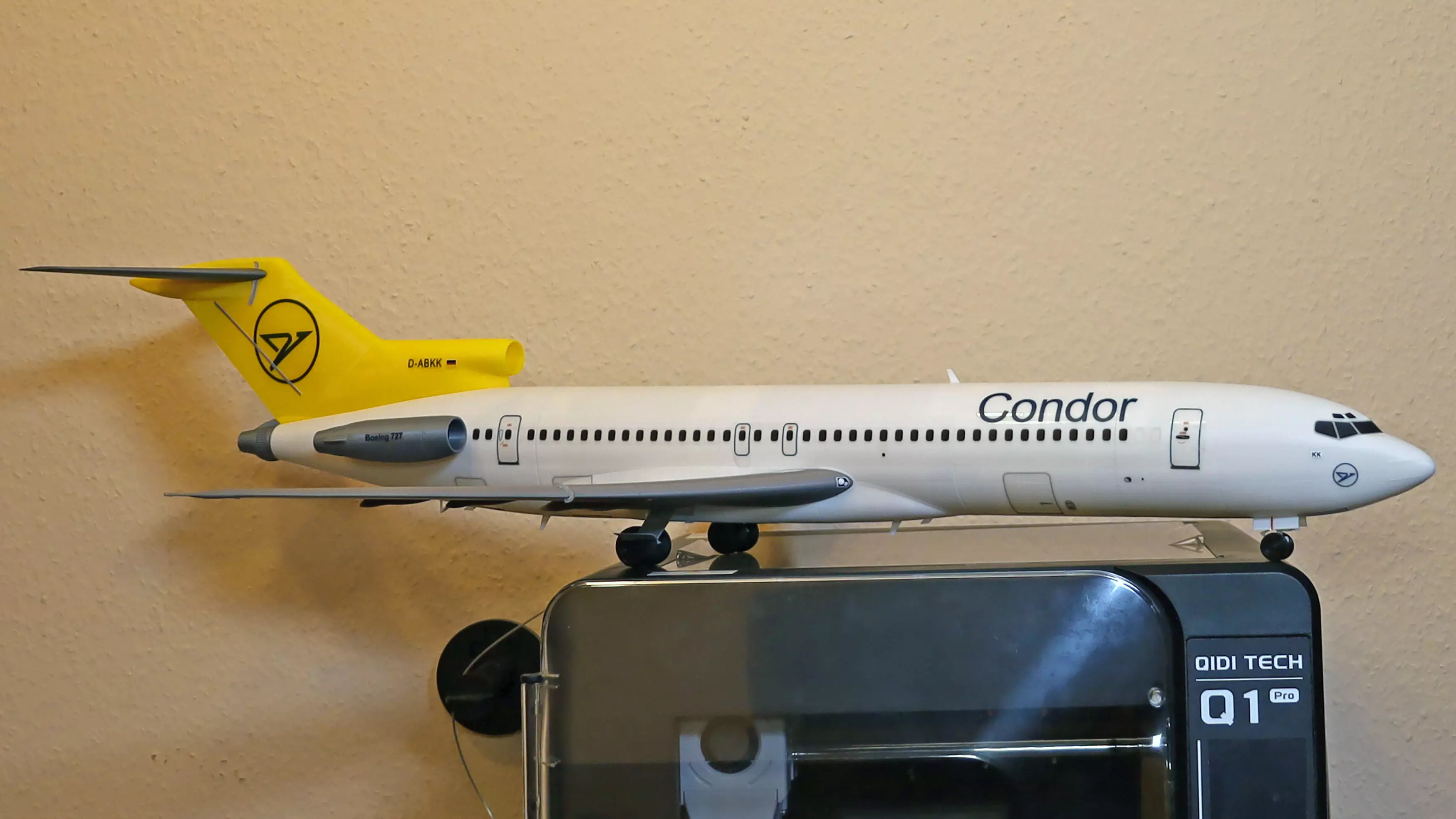 26801 Model kit Boeing 727-200 Down 3D print model_23
