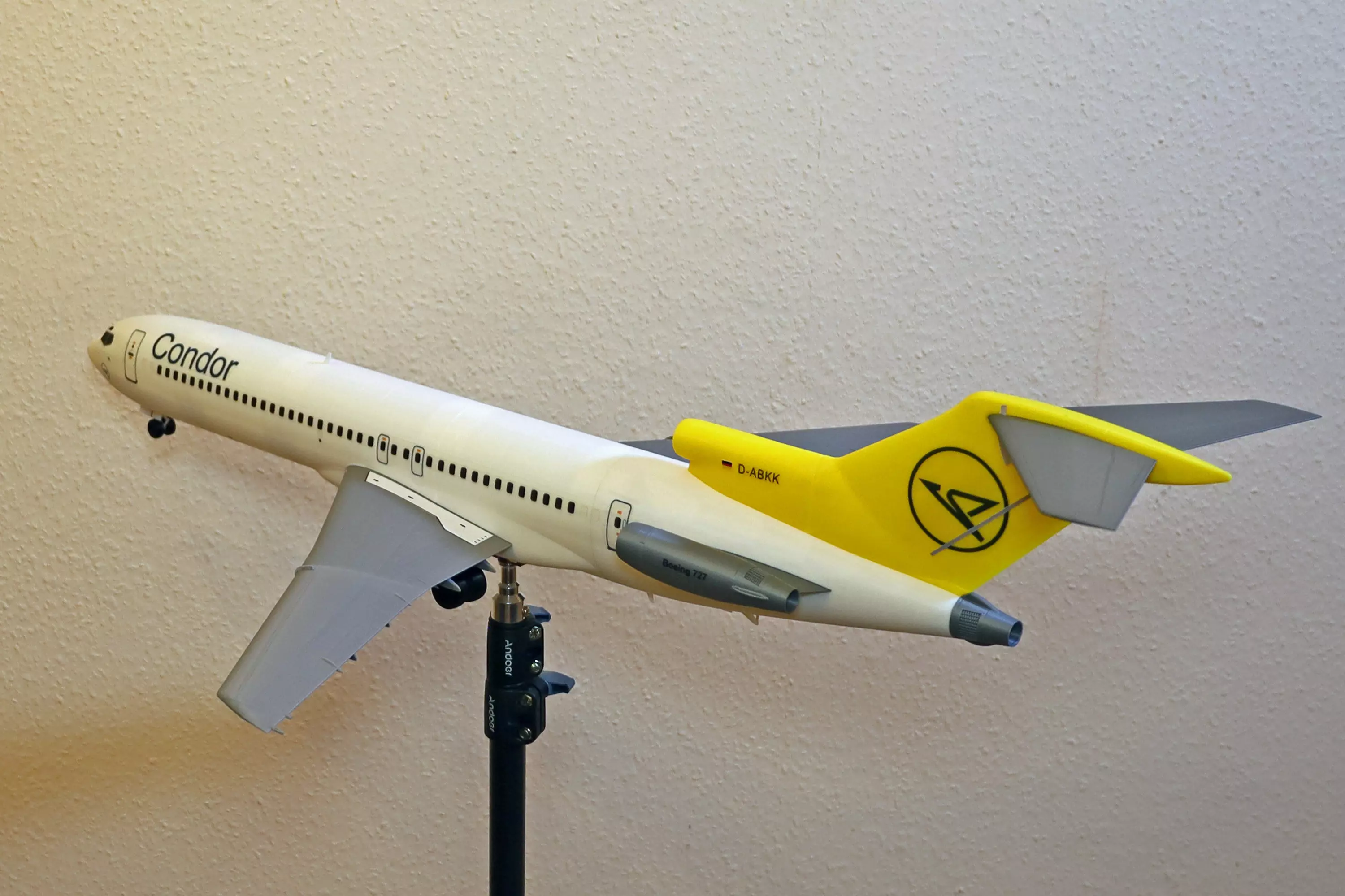 26801 Model kit Boeing 727-200 Down 3D print model_36