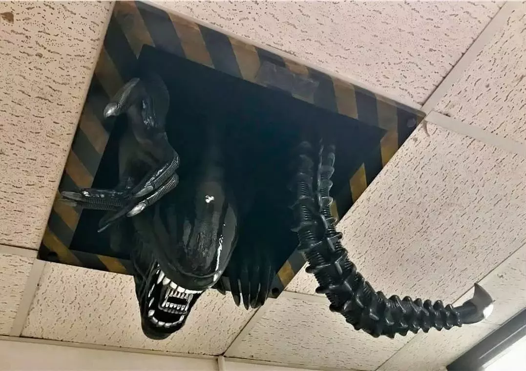 Ceiling Xenomorph Updated 3D print model_0