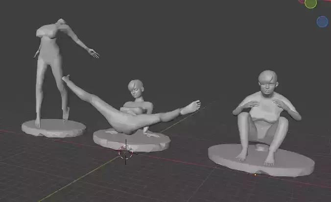 Statuette di una donna ---  Statuettes of a woman