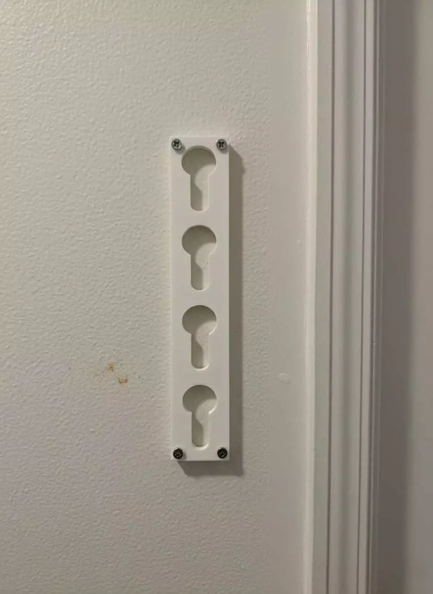 Keyhole Mounting Bracket Wall Mount Universal 3D print model_0
