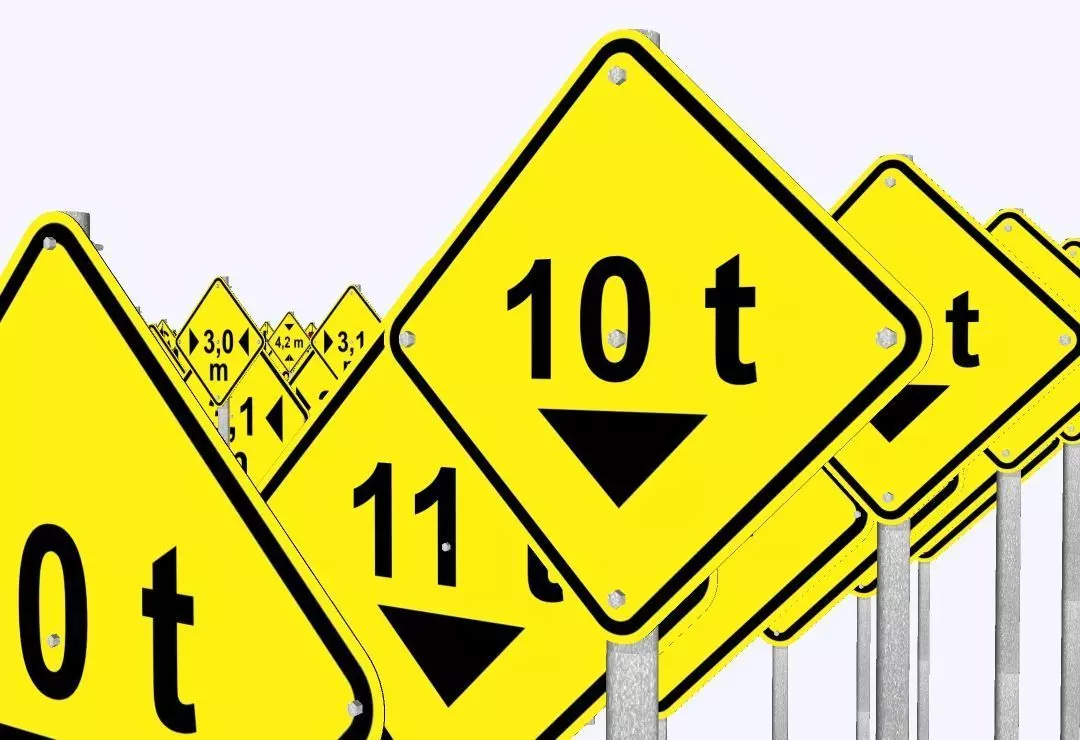 Brazilian Traffic Signs Pack - 892 3D Regulatory e Warning Signs 3D model_7