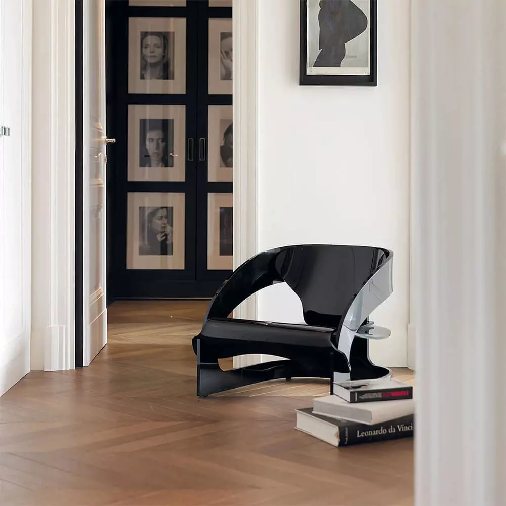 Modern Black Glossy Plastic Lounge Chair 3D Model  Low-poly 3D model_1