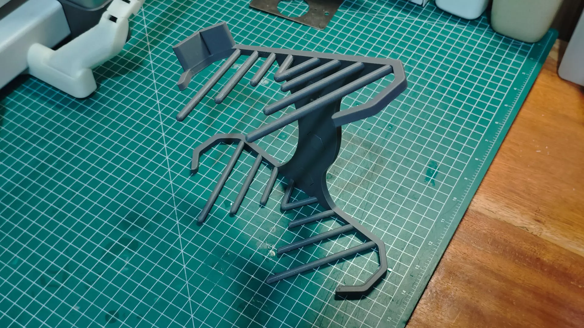 Wall Mount Shoe Display V2 3D print model_1