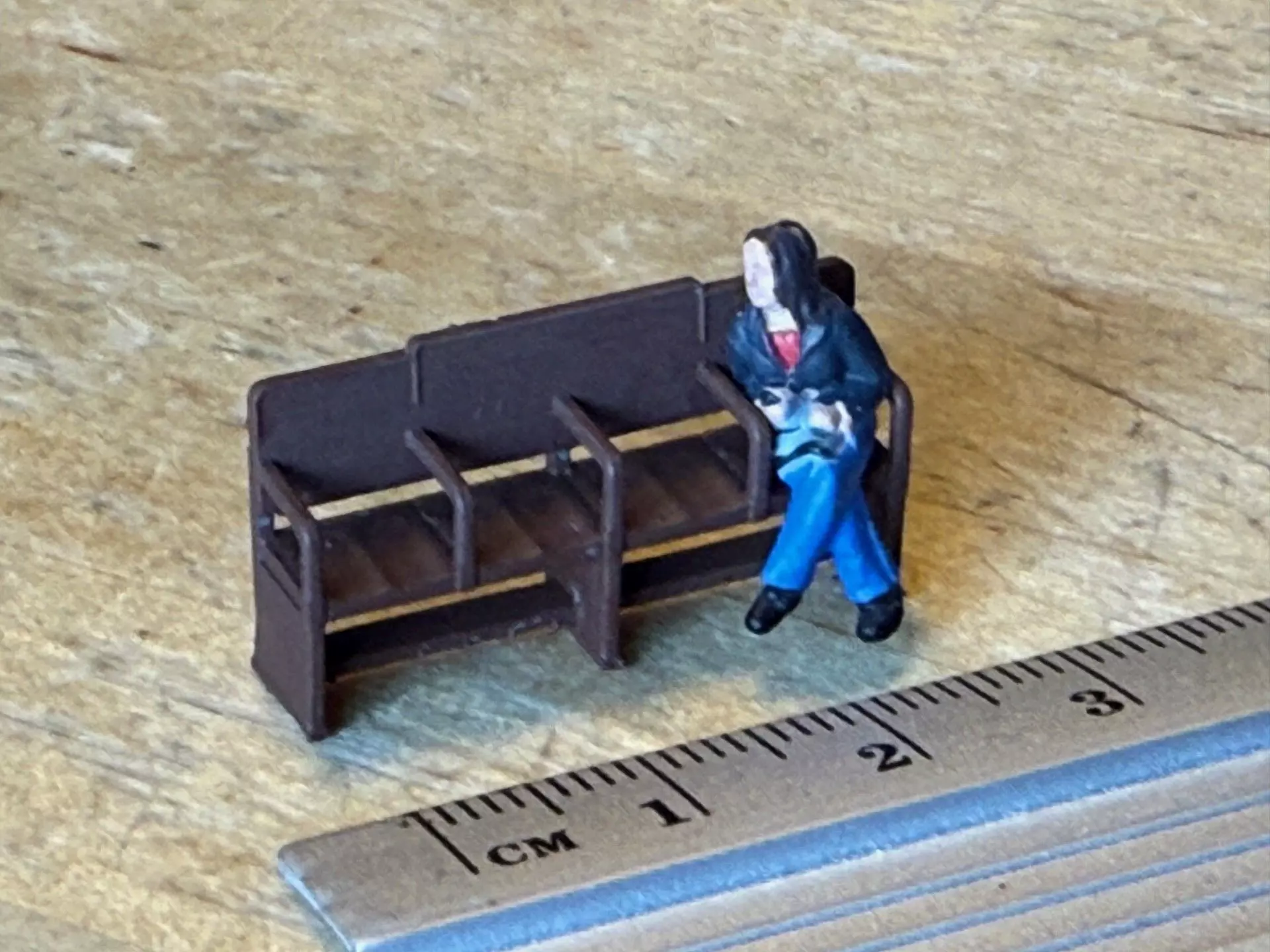 Model Railway Waiting Room Wooden Bench 2 and 4 Seat 3D print model_1