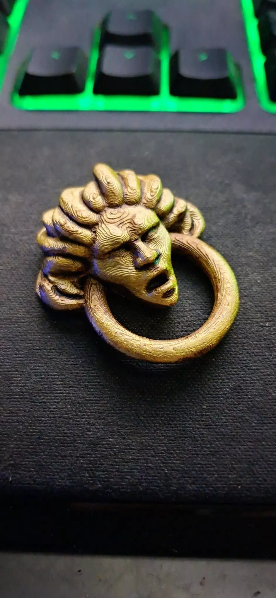 Kassandra Medusa brooch 3D print model_3