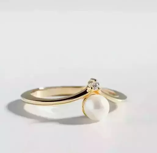Pearl ring