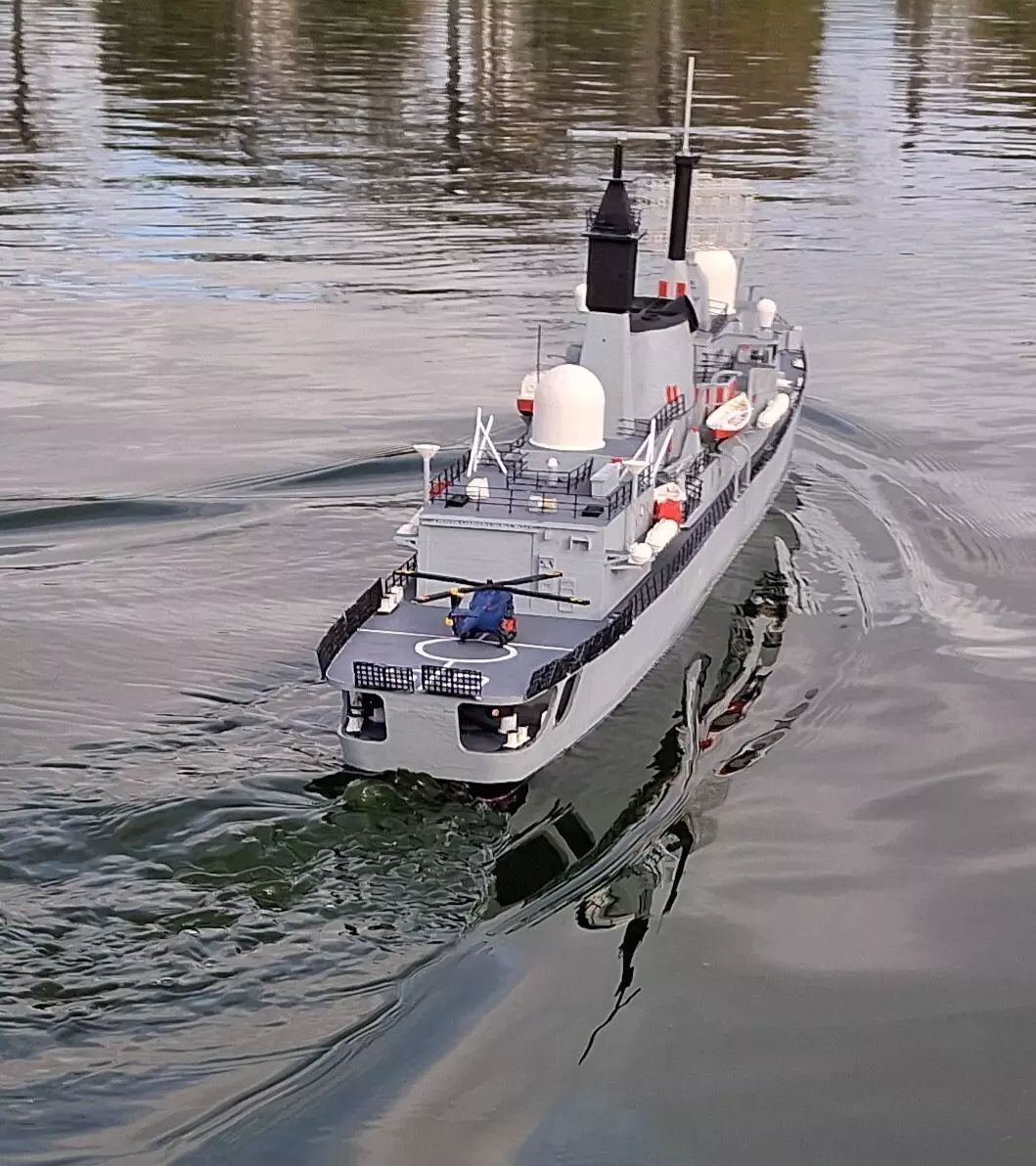 HMS Sheffield Type 42 destroyer radio controlled model 3D print model_3