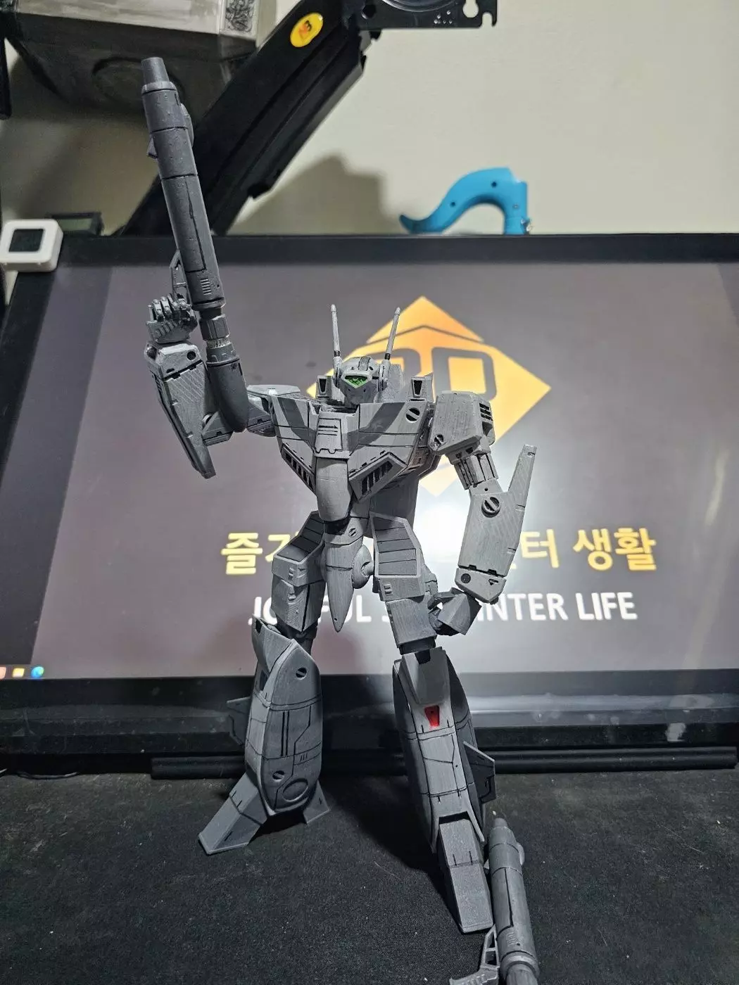 Macross VF-1J Valkyrie Battloid 3D print model_4