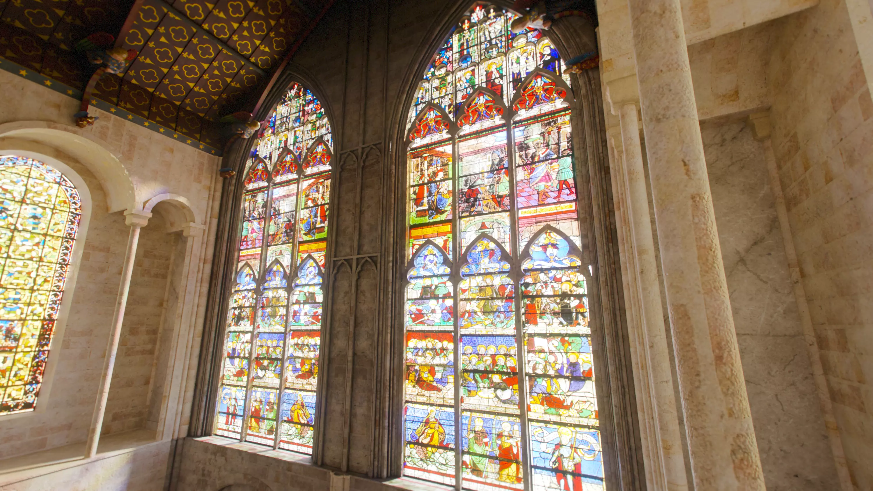 Cathedral Transept Big Stained Glass Wall - ONLY  Low-poly 3D model_6