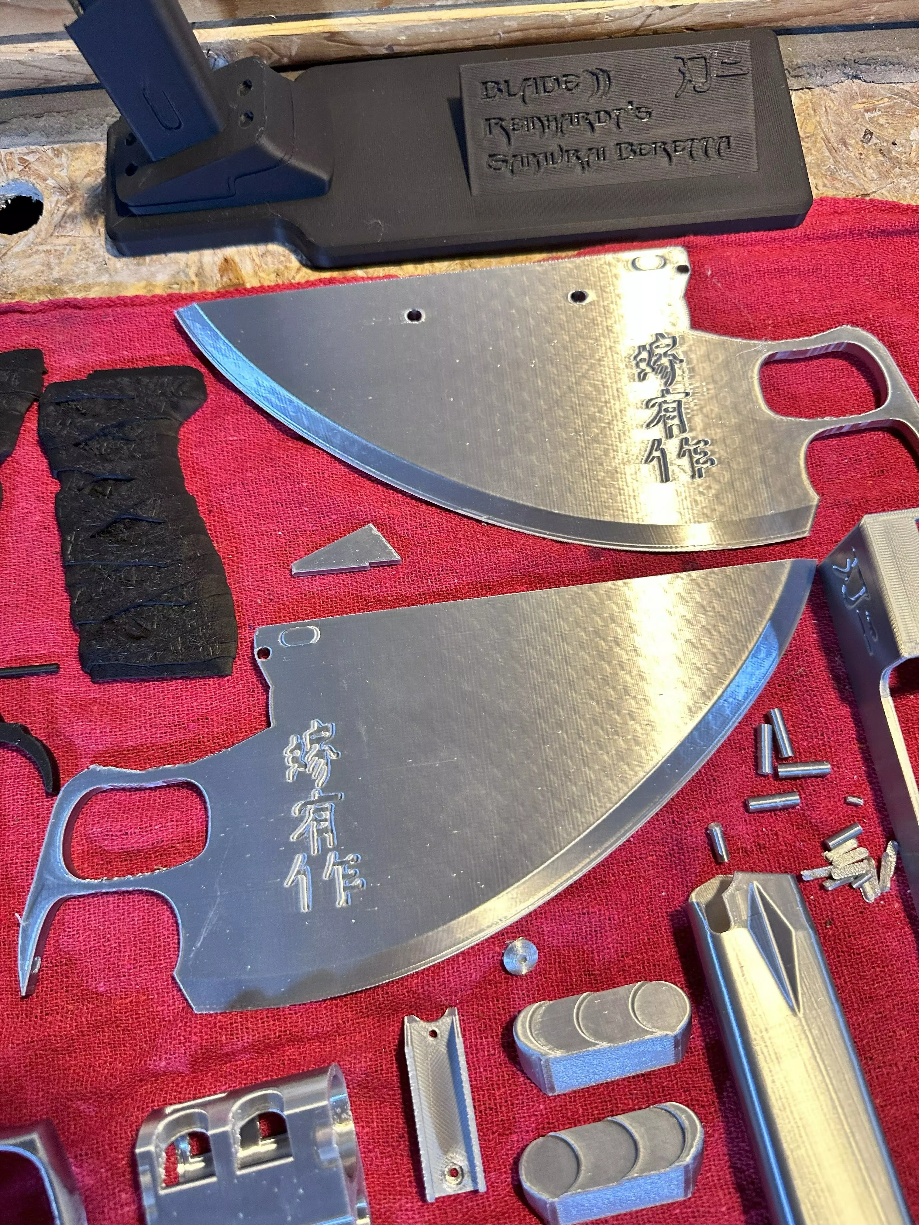 Blade 2 Beretta Prop - Ron Perlman - Reinhardt 3D print model_16