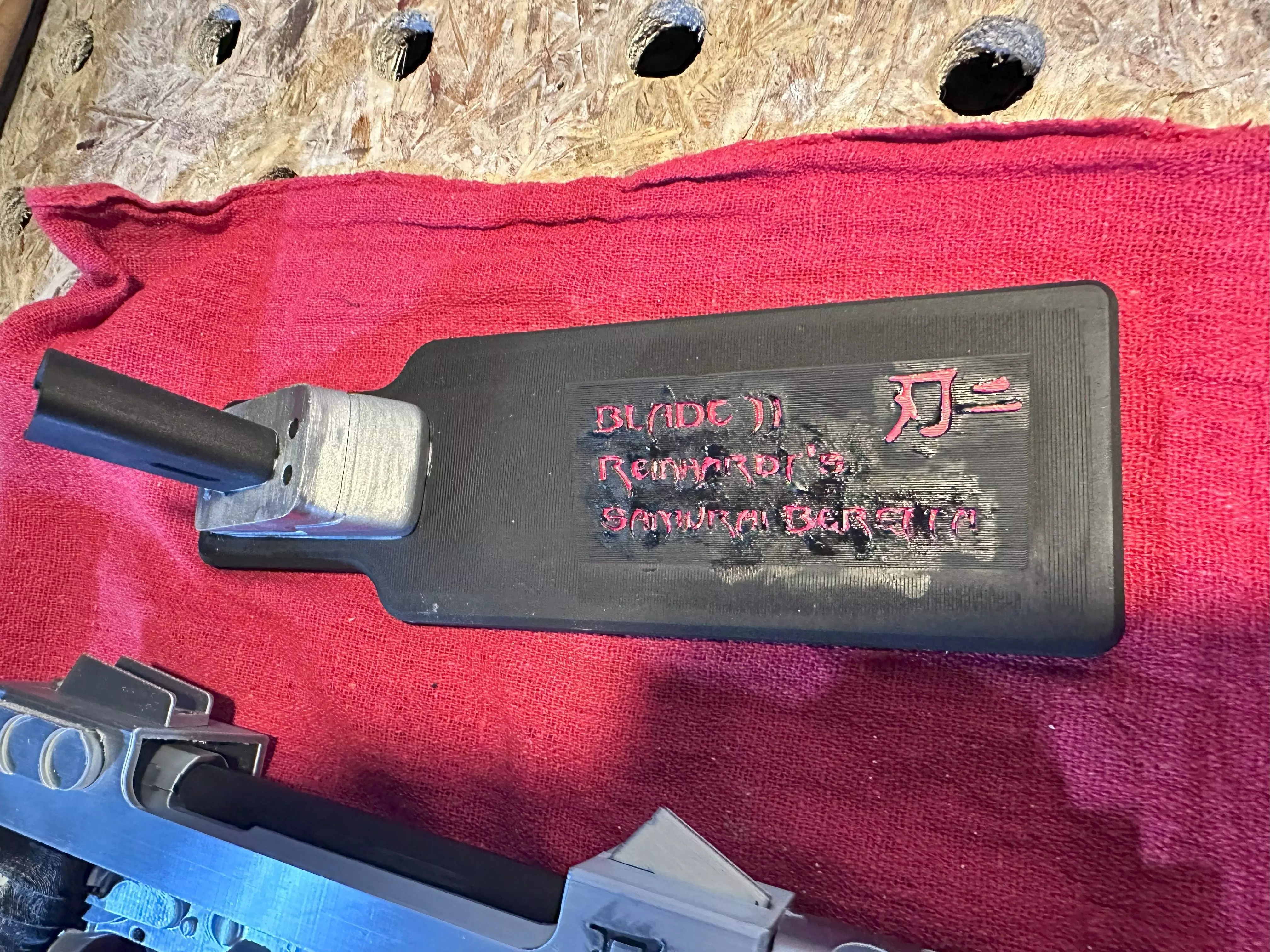 Blade 2 Beretta Prop - Ron Perlman - Reinhardt 3D print model_4