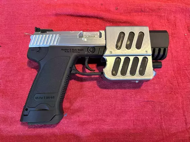 Blade 2 Hero USP Match Prop w LAM - Wesley Snipes