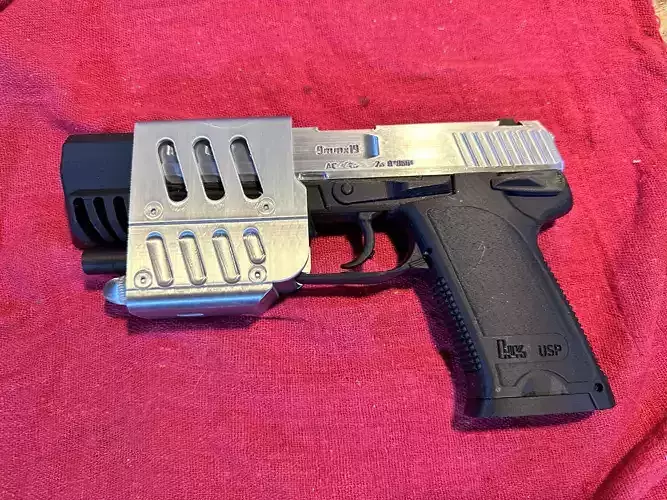 Blade 2 Live Fire USP Match Prop w LAM - Wesley Snipes