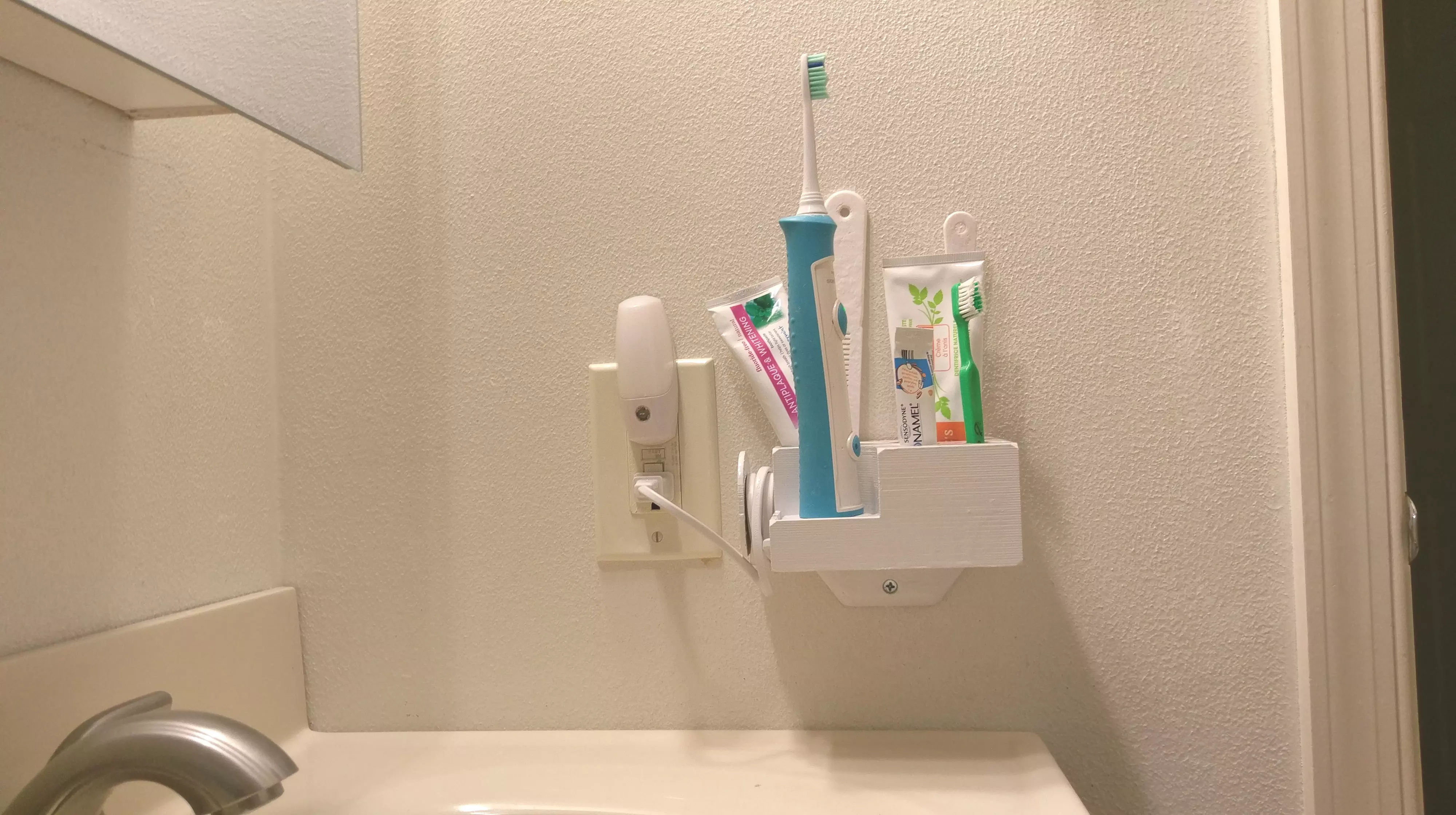 Toothbrush Toothpaste Holder 3D print model_6