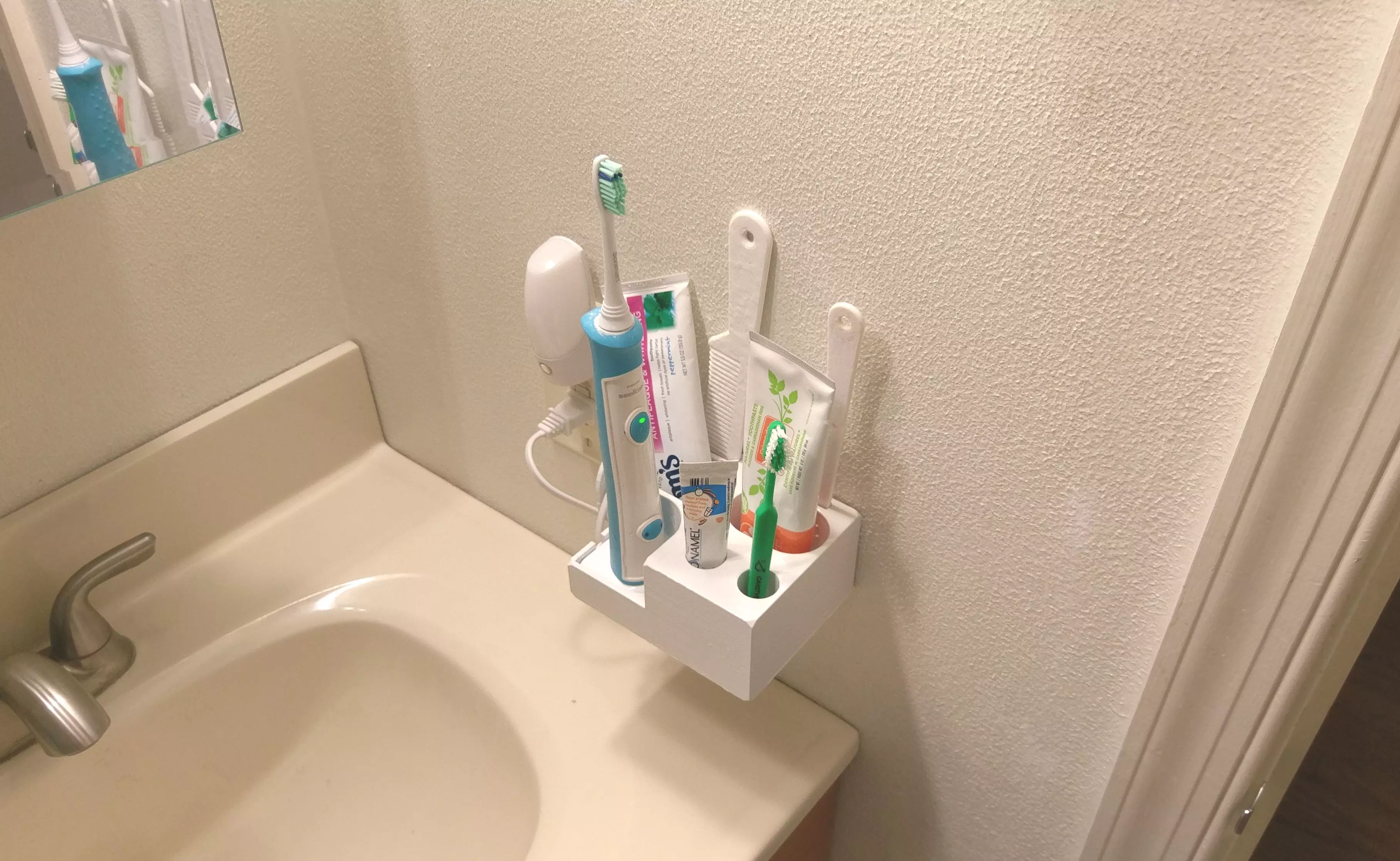 Toothbrush Toothpaste Holder 3D print model_4