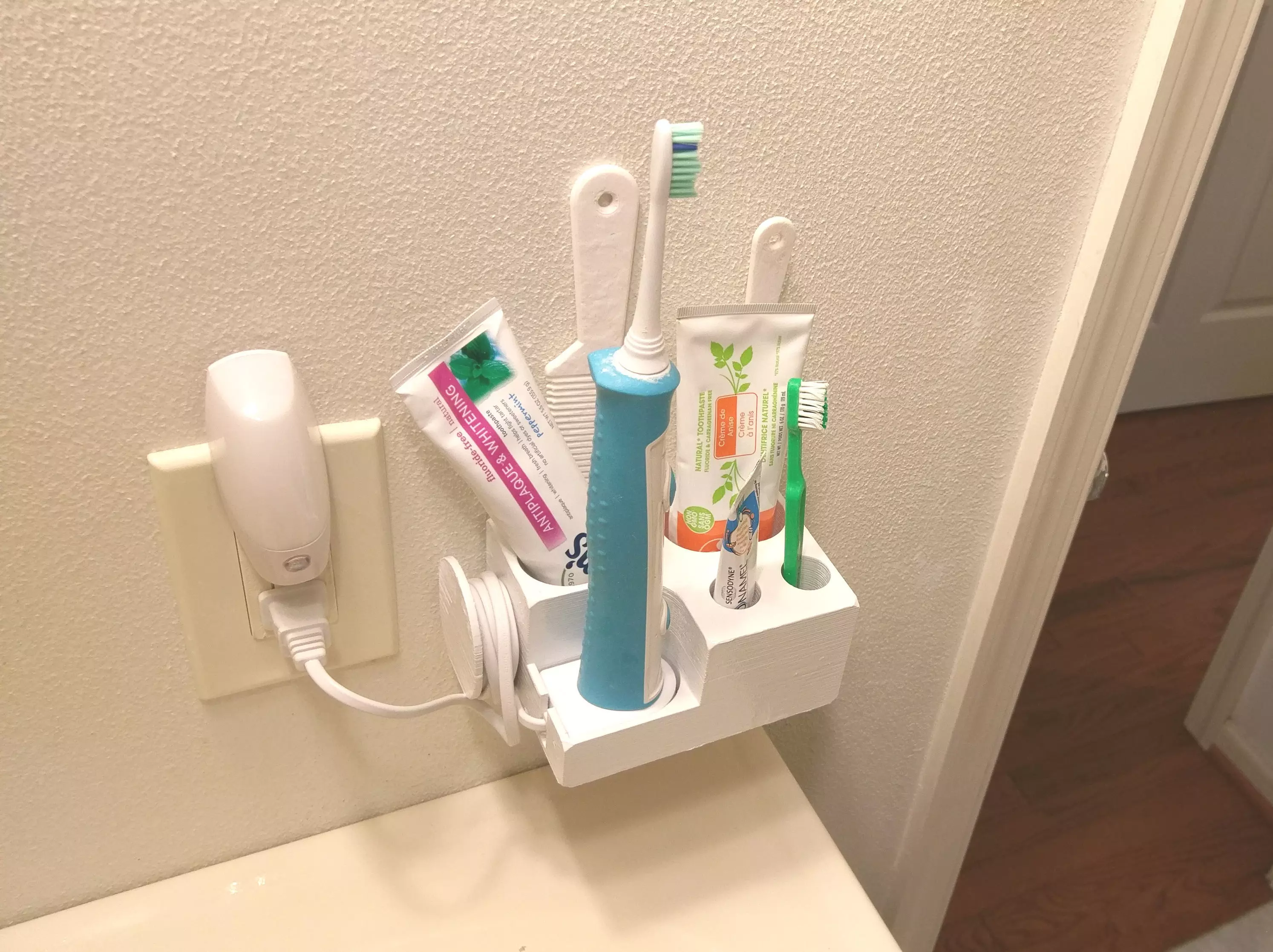 Toothbrush Toothpaste Holder 3D print model_3