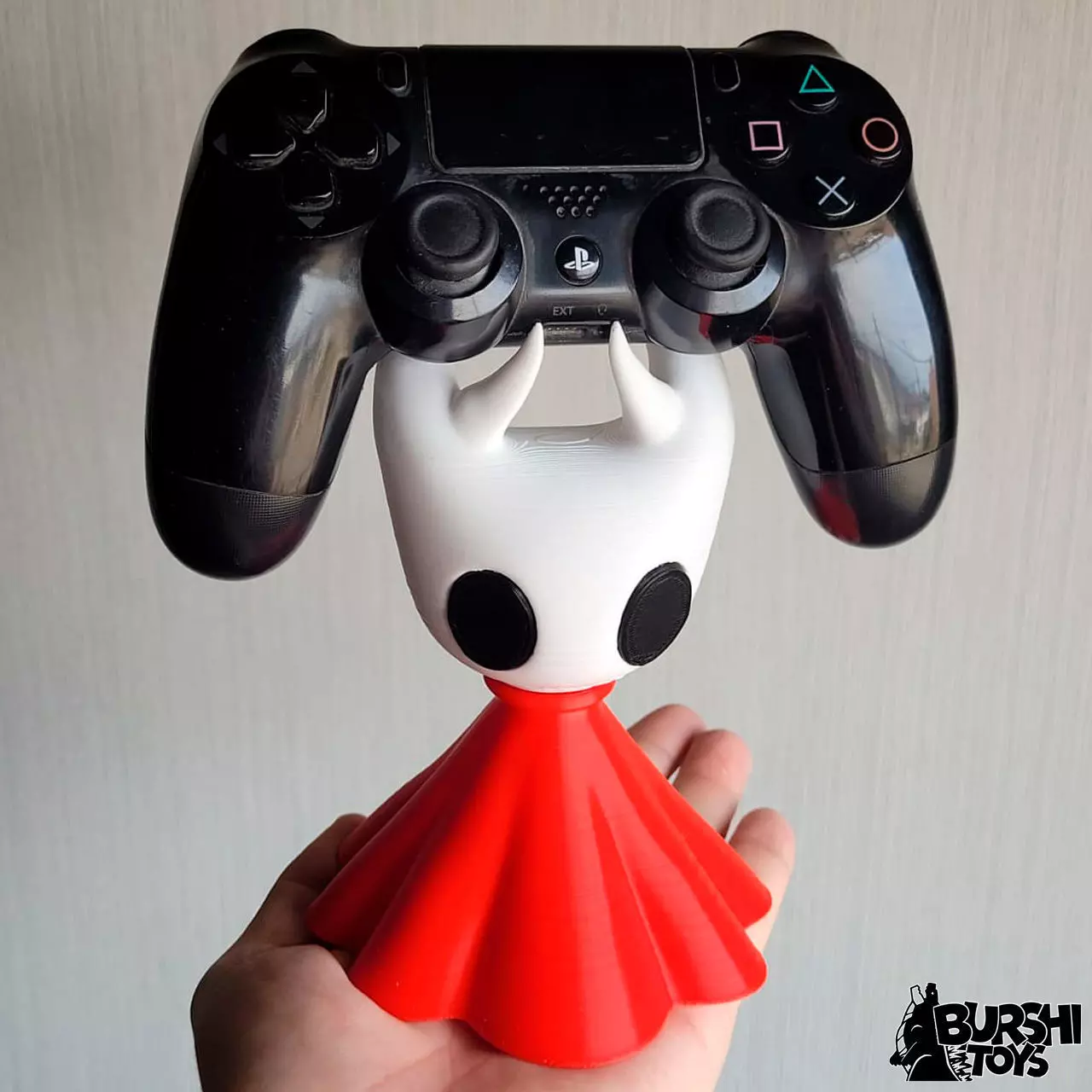 HORNET SILKSONG HOLLOW KNIGHT CONTROLLER STAND PRINT IN PLACE 3D print model