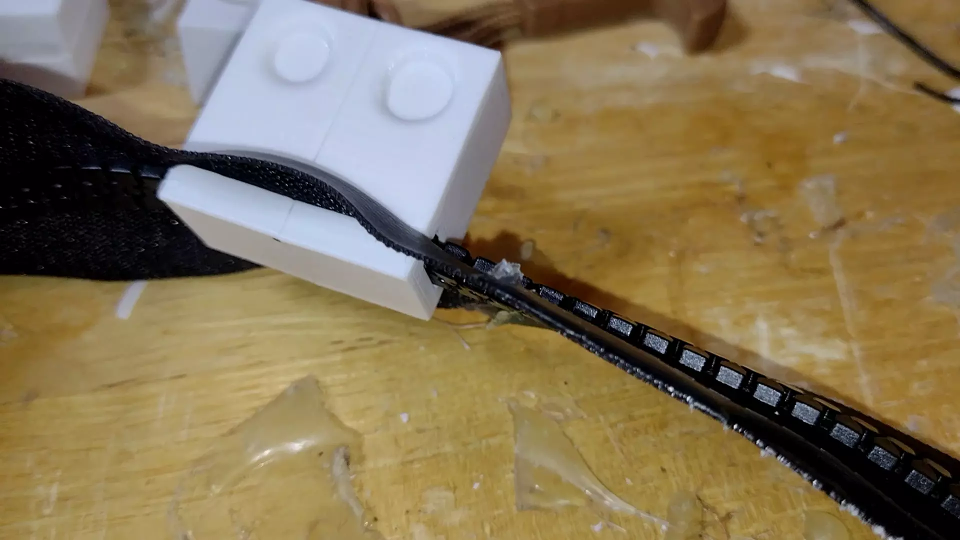 Bedbugs zipper and sliders 3D print model_1