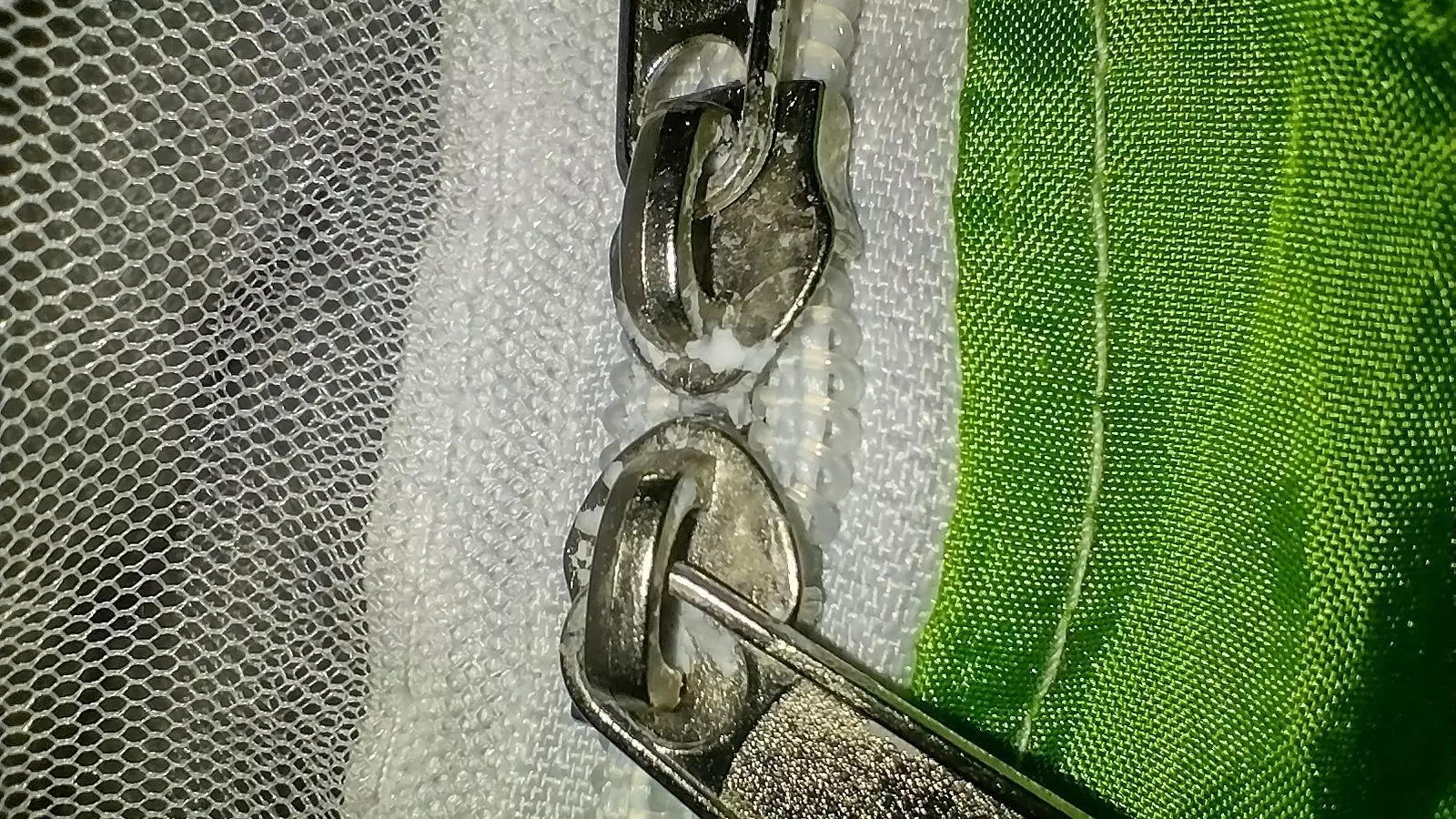 Bedbugs zipper and sliders 3D print model_13