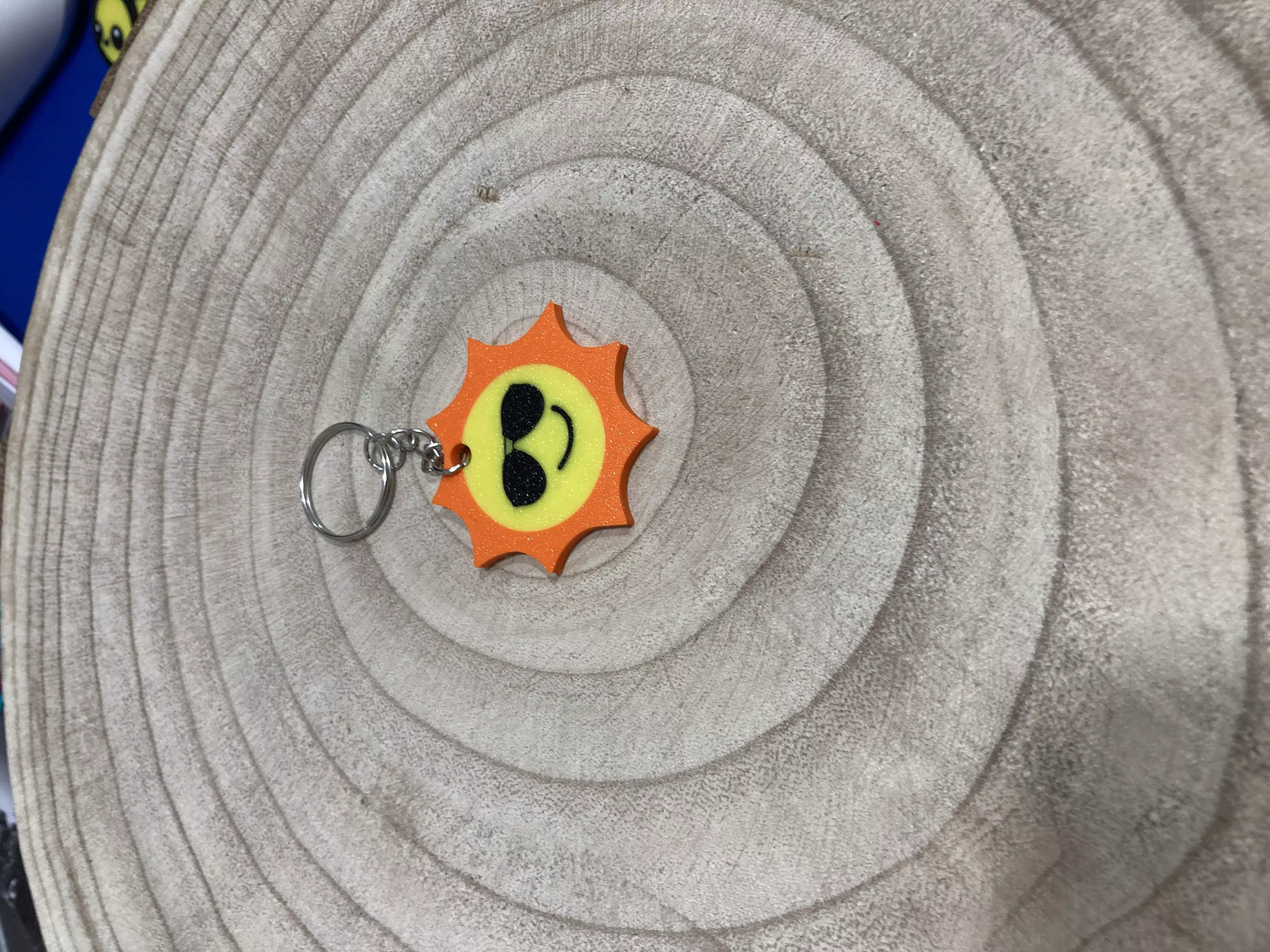 Happy Sun Keychain Llavero sol sonriente 3D print model_0