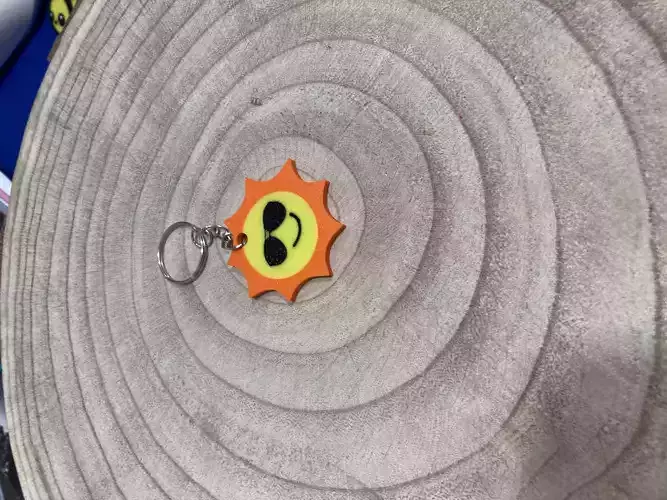 Happy Sun Keychain Llavero sol sonriente 3D print model