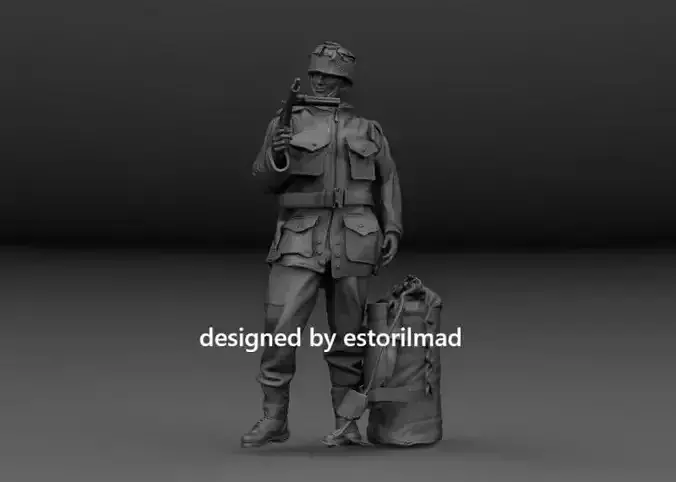 WW2 BRITISH PARATROOPER WITH RED DEVIL MARKET GARDEN BAG