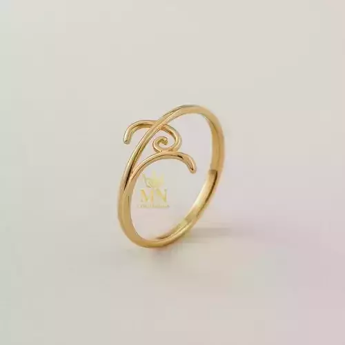 Elysian Elegant Gold Ring  A Timeless Statement Piece