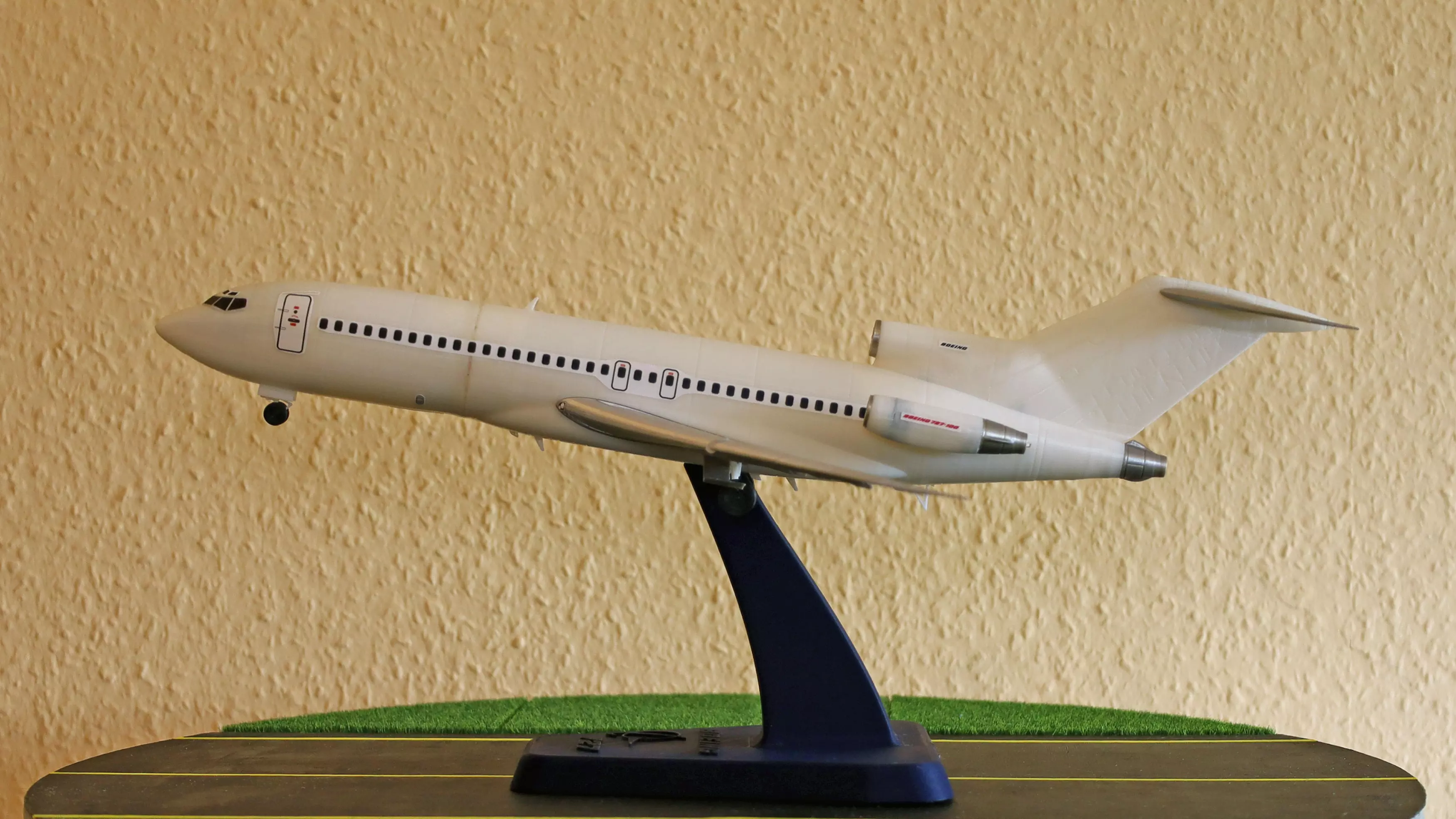25101 Model kit Boeing 727-100 Down dm 3D print model_2